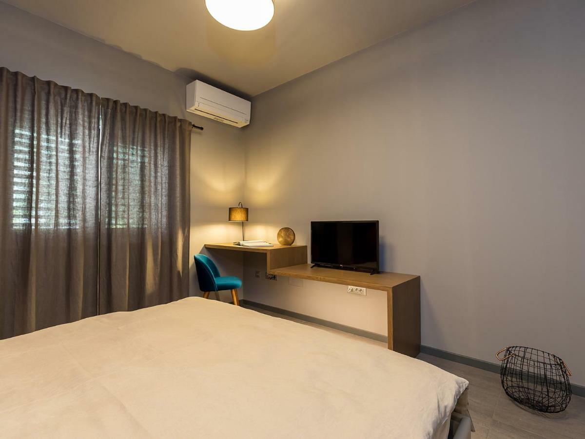 Magnolia - Modern Apartment Near City Center And Sea Πόρετς Εξωτερικό φωτογραφία
